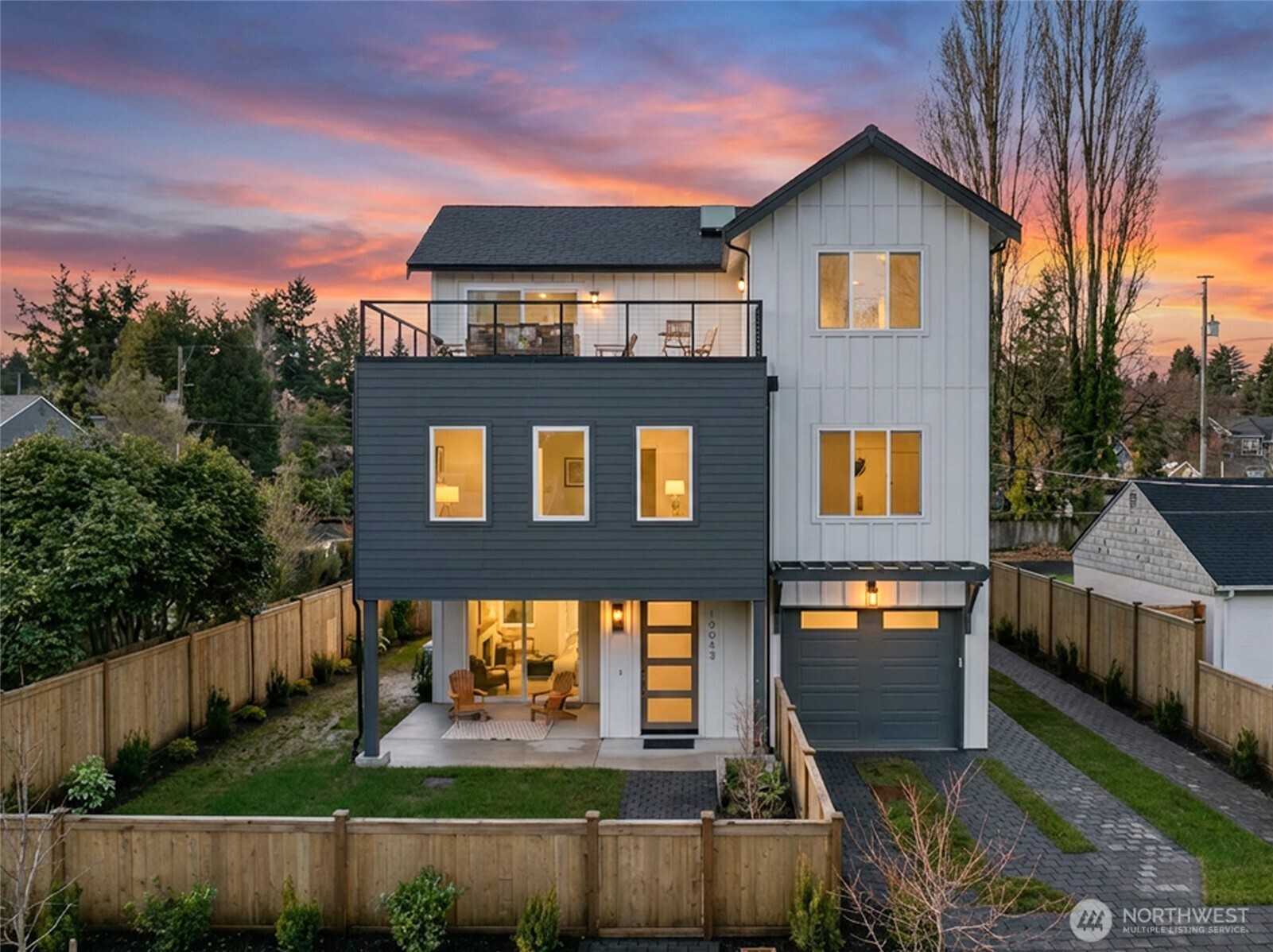 10043 8th Avenue NW Seattle WA 98177
