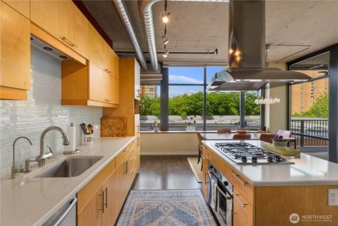 2720 3rd Avenue Seattle WA 98121