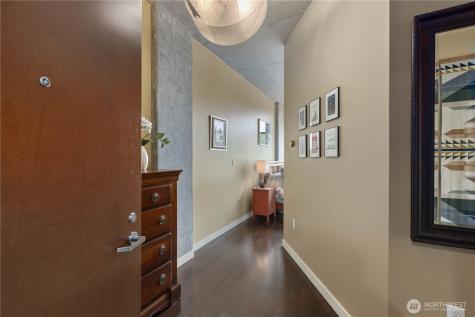 2720 3rd Avenue Seattle WA 98121