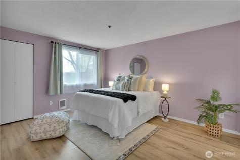 25035 98th Place S Kent WA 98030