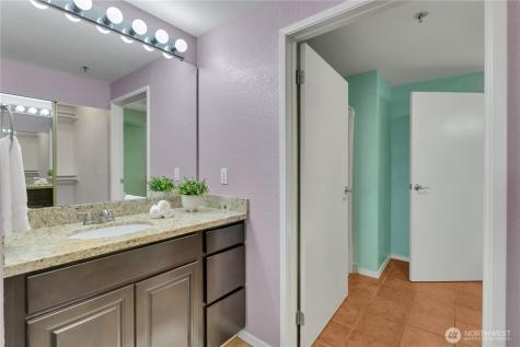 25035 98th Place S Kent WA 98030