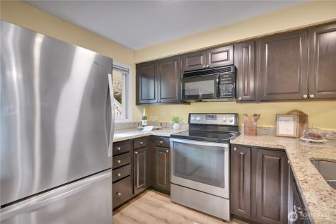 25035 98th Place S Kent WA 98030