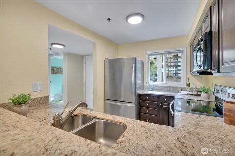 25035 98th Place S Kent WA 98030