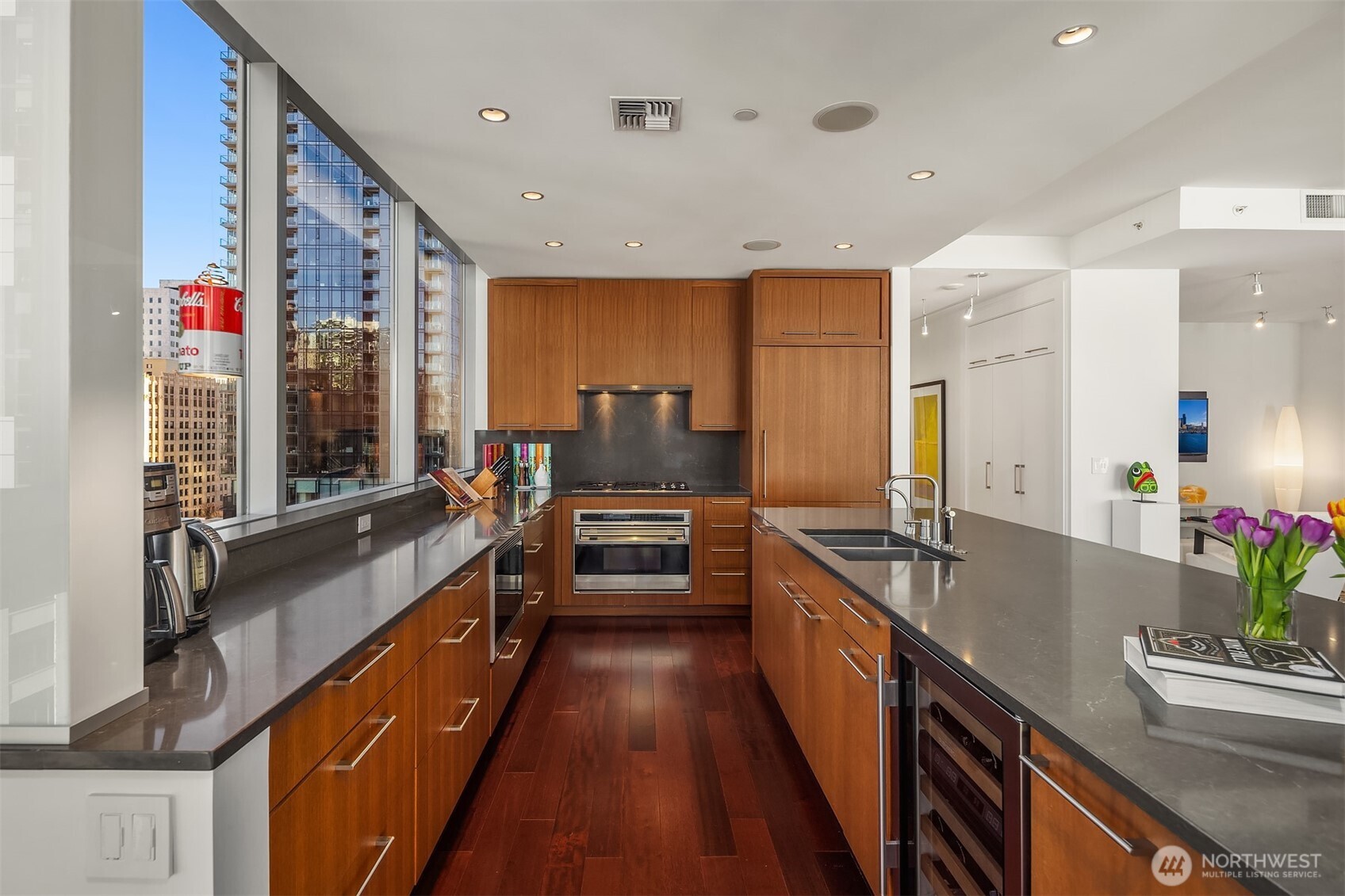 1521 2nd Avenue Seattle WA 98101