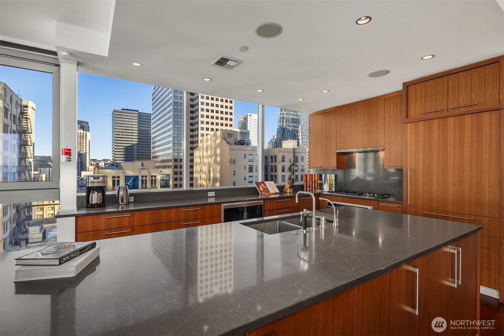 1521 2nd Avenue Seattle WA 98101