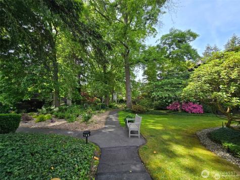 1524 NE 140th Street Seattle WA 98125