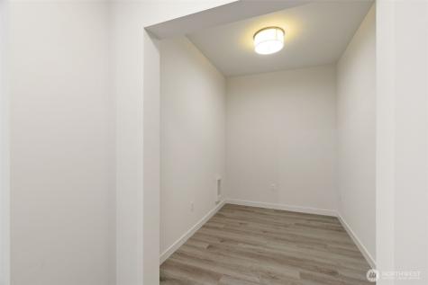 1760 NW 56th Street Seattle WA 98107