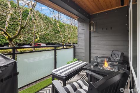7021 Sand Point Way NE Seattle WA 98115