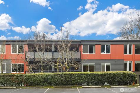 7021 Sand Point Way NE Seattle WA 98115