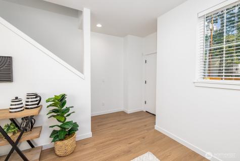 7711 11th Avenue SW Seattle WA 98106
