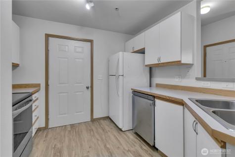 21917 42nd Avenue S Kent WA 98032