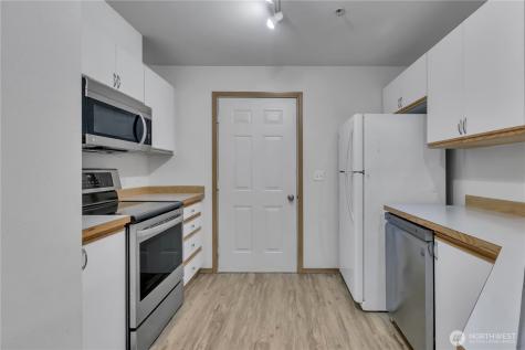 21917 42nd Avenue S Kent WA 98032