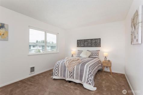 8823 Holly Drive Everett WA 98208