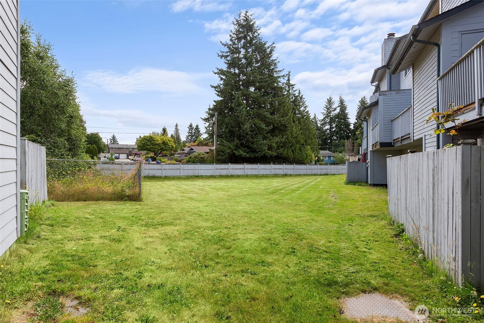 8823 Holly Drive Everett WA 98208