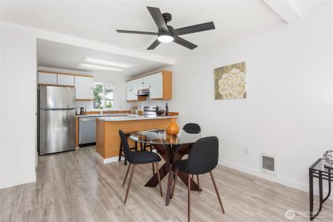 8823 Holly Drive Everett WA 98208