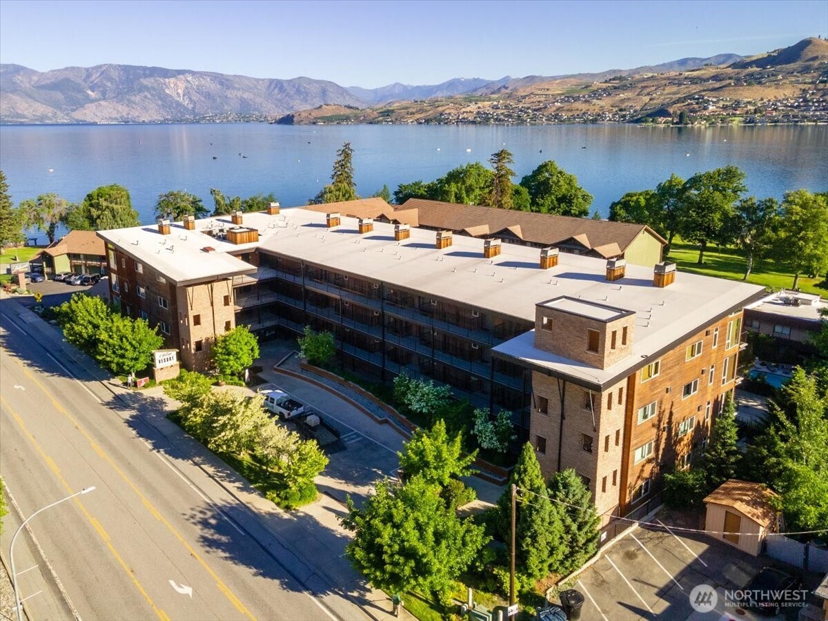 2220 W Woodin Avenue Chelan WA 98816