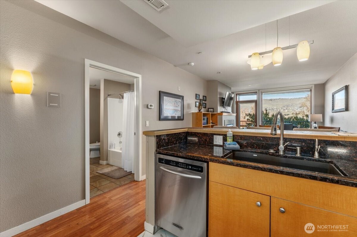2220 W Woodin Avenue Chelan WA 98816