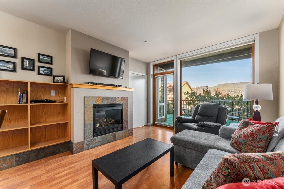 2220 W Woodin Avenue Chelan WA 98816