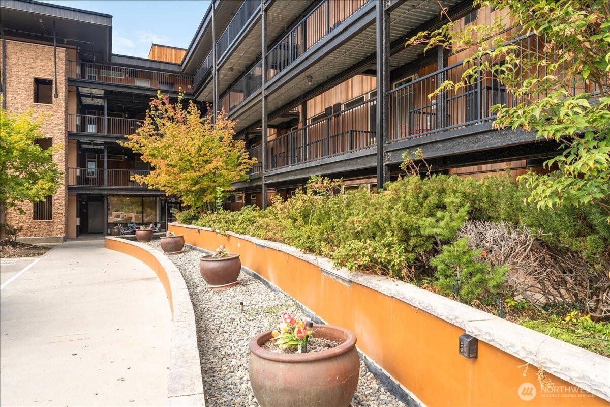 2220 W Woodin Avenue Chelan WA 98816