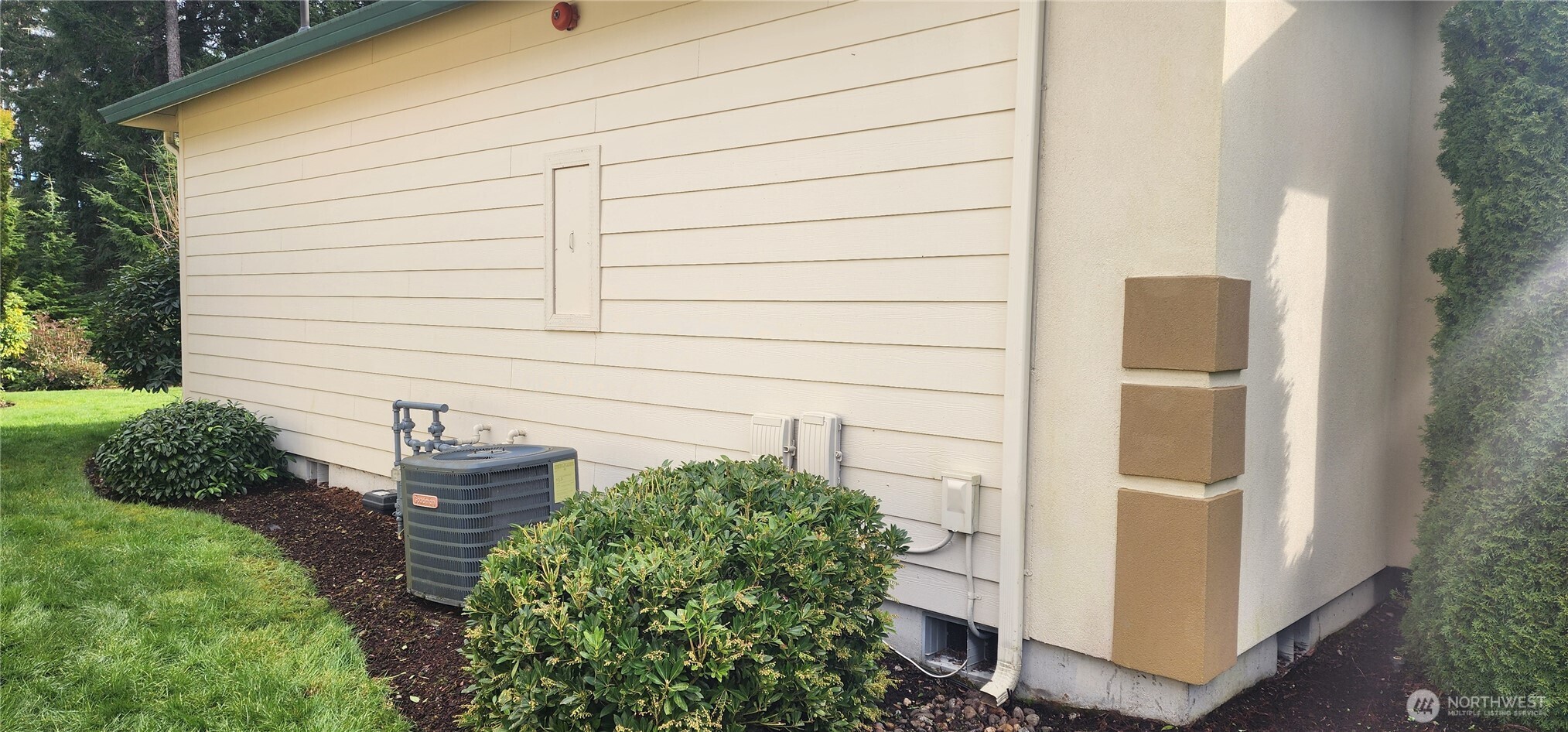 70 E Beaumont Drive Shelton WA 98584