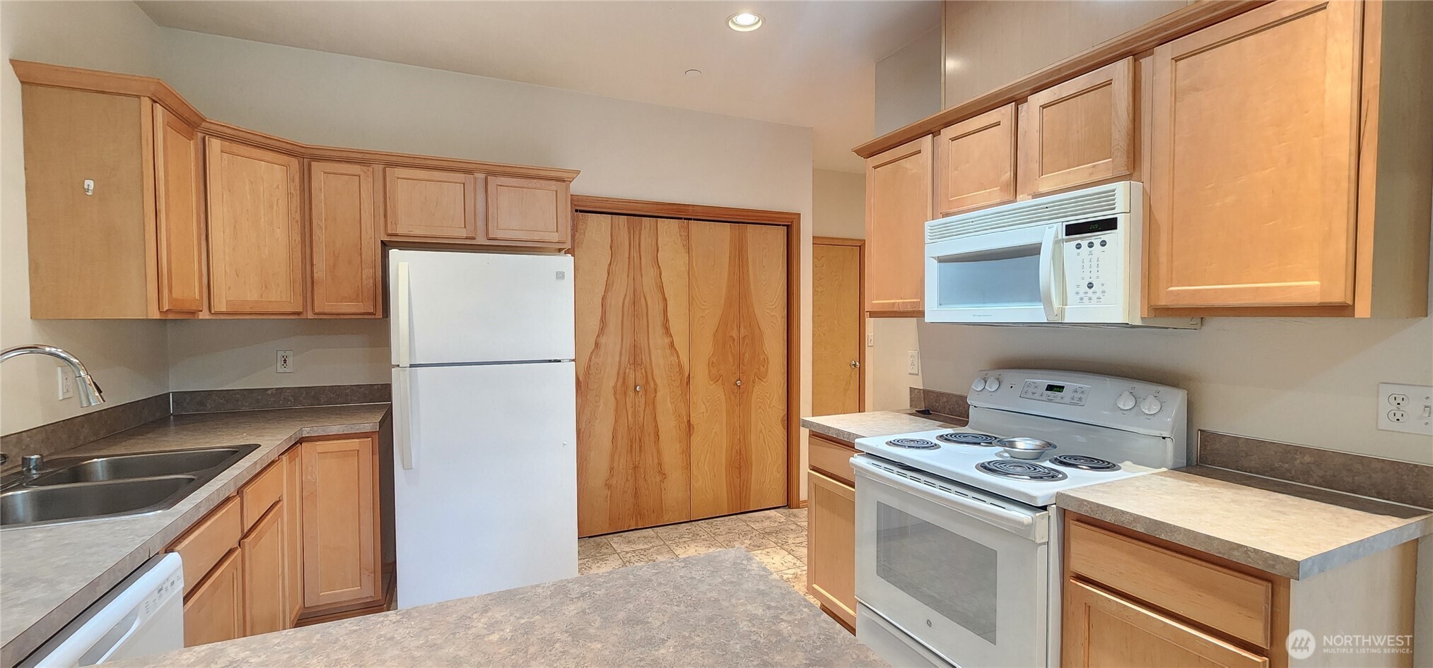 70 E Beaumont Drive Shelton WA 98584