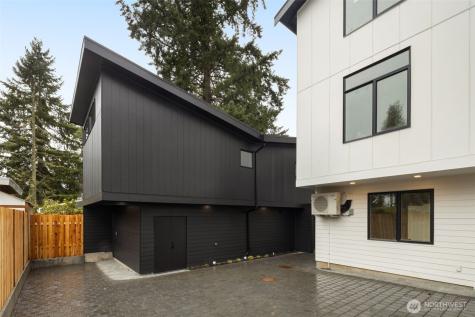 14035 Densmore Avenue N Seattle WA 98133