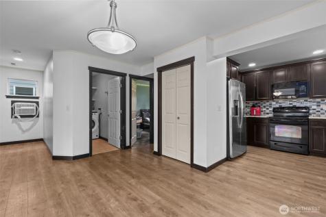 1118 Chestnut Court Everett WA 98201