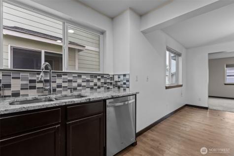 1118 Chestnut Court Everett WA 98201