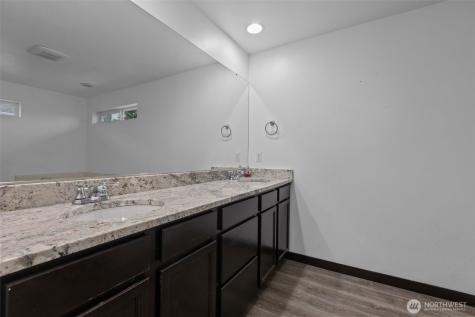 1118 Chestnut Court Everett WA 98201