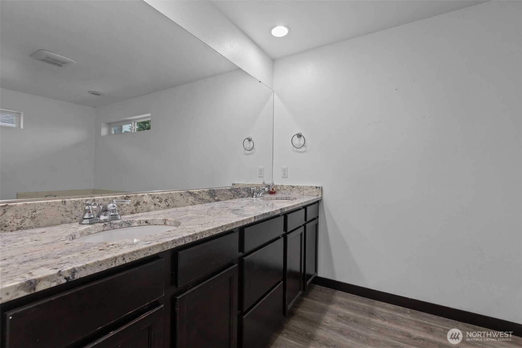 1118 Chestnut Court Everett WA 98201