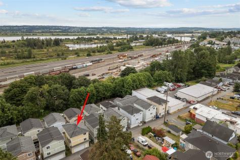 1118 Chestnut Court Everett WA 98201