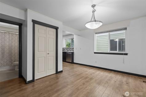 1118 Chestnut Court Everett WA 98201