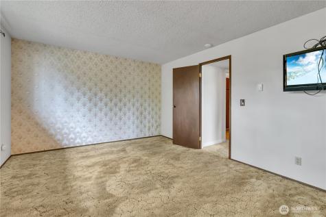 412 213th Place SW Bothell WA 98021