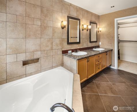 12113 NE 172nd Place Bothell WA 98011