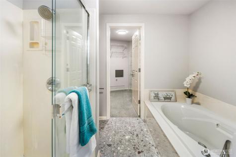 559 Mcgraw Street Seattle WA 98109
