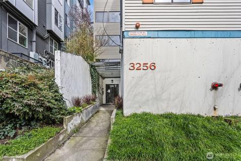 3256 SW Avalon Way Seattle WA 98126