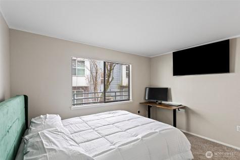 3256 SW Avalon Way Seattle WA 98126