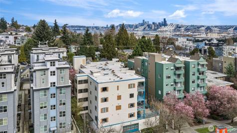 3256 SW Avalon Way Seattle WA 98126