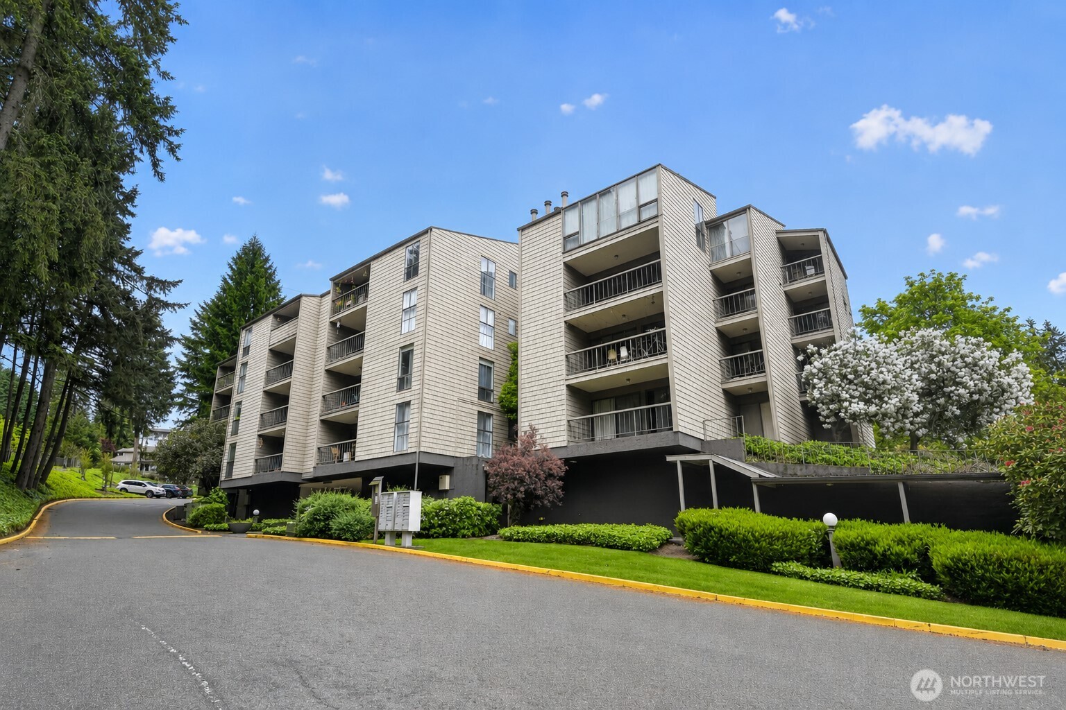13680 NE 69th Street Redmond WA 98052
