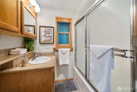 1546 Reservation Road SE Olympia WA 98513