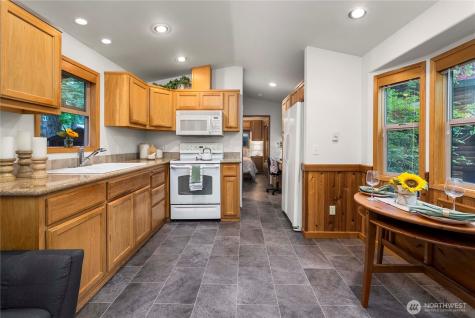 1546 Reservation Road SE Olympia WA 98513