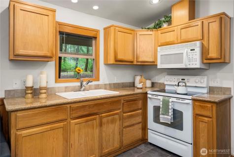 1546 Reservation Road SE Olympia WA 98513
