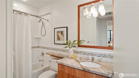 2716 Elliott Avenue Seattle WA 98121