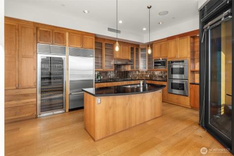 2716 Elliott Avenue Seattle WA 98121