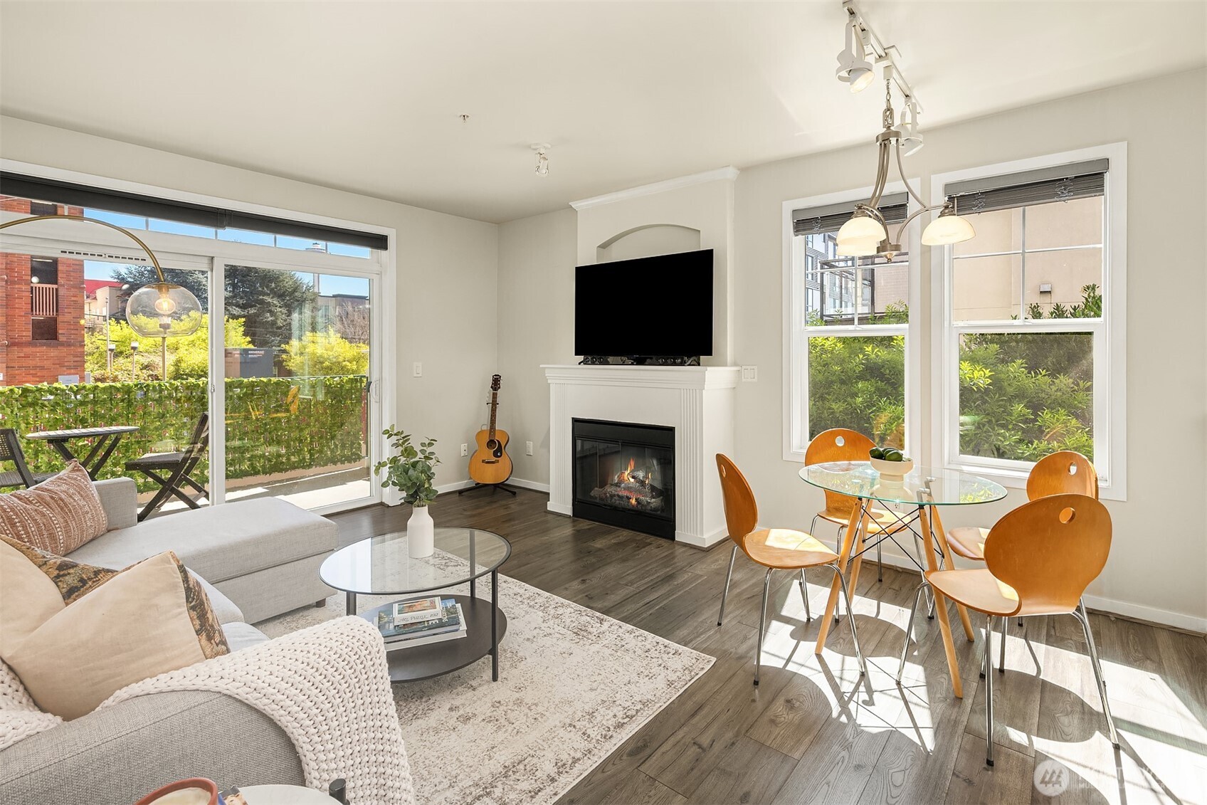 530 4th Avenue W Seattle WA 98119