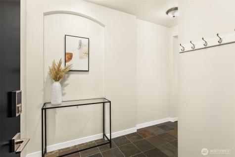 530 4th Avenue W Seattle WA 98119