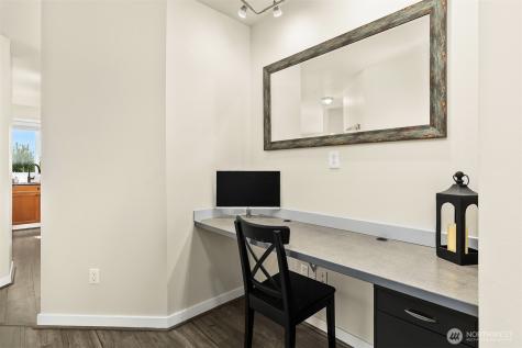 530 4th Avenue W Seattle WA 98119