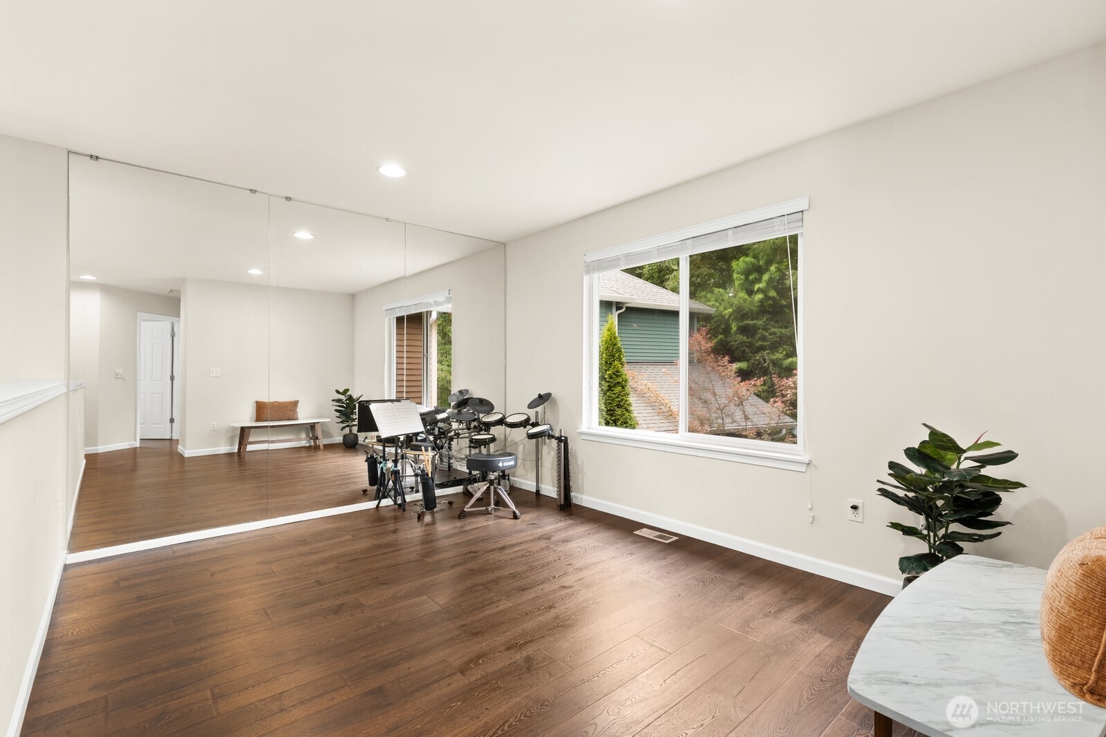 2605 152nd Street SW Lynnwood WA 98087