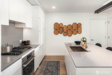 10232 NE 10th Street Bellevue WA 98004