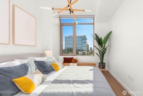 10232 NE 10th Street Bellevue WA 98004